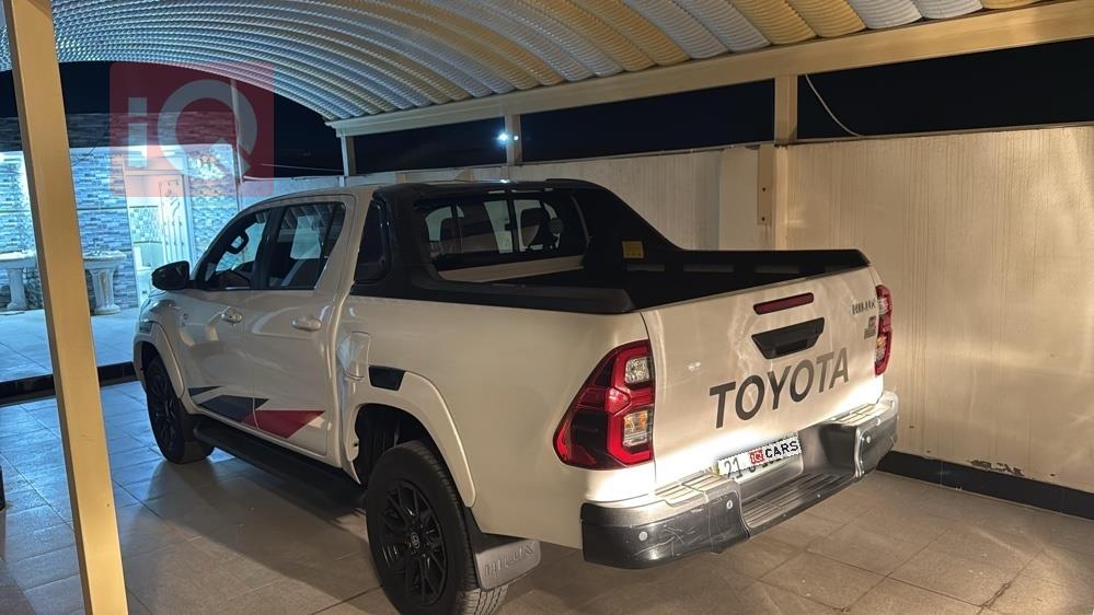 تويوتا هايلوكس